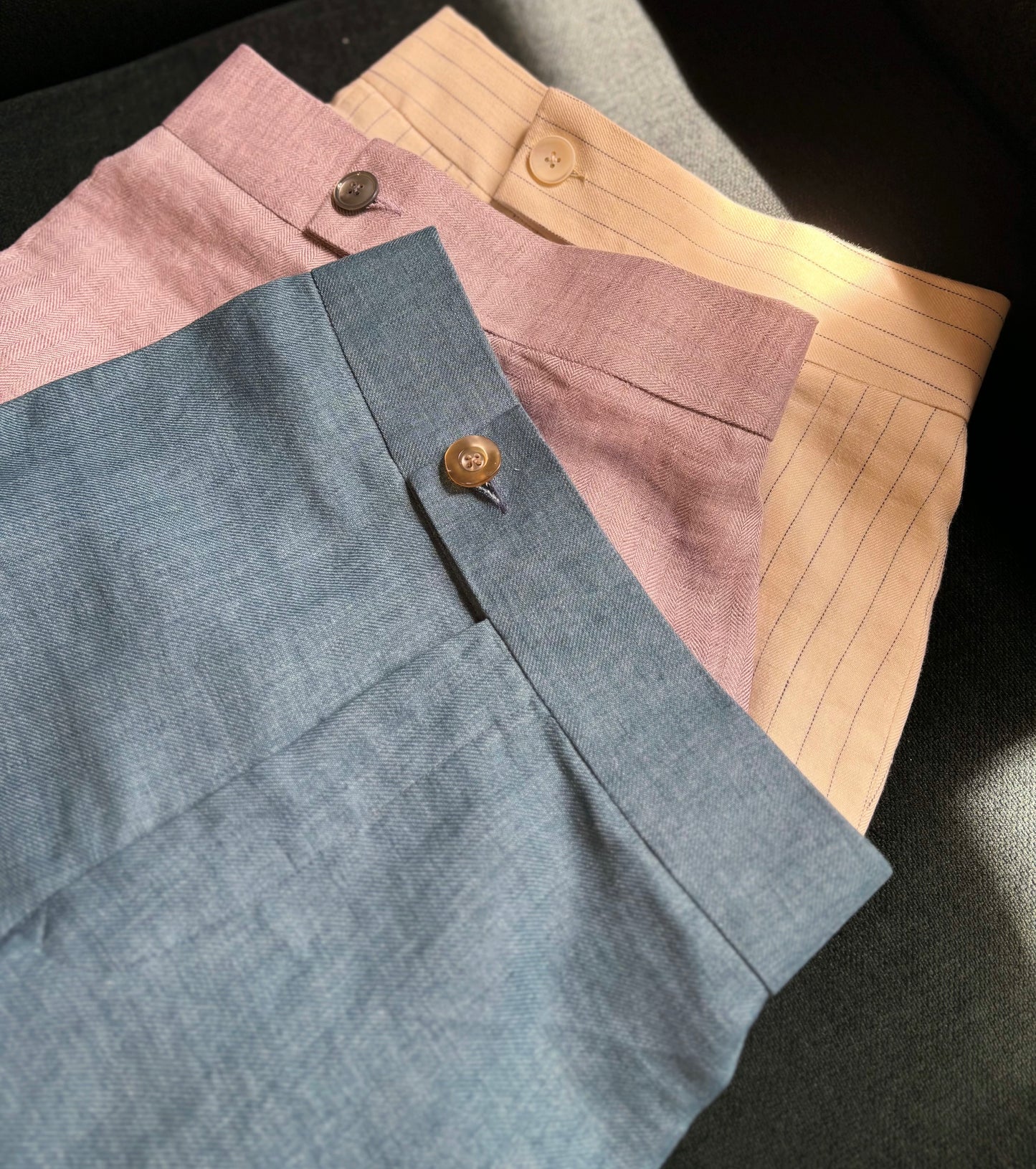 Stylish Women’s Bespoke Linen Trousers for Every Occasion